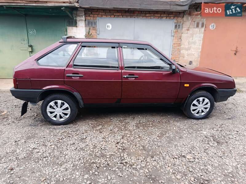 Хэтчбек ВАЗ / Lada 2109 2006 в Кривом Роге