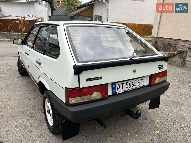 Хэтчбек ВАЗ / Lada 2109 1992 в Надворной фото 5 Хэтчбек ВАЗ / Lada 2109 1992 в Надворной