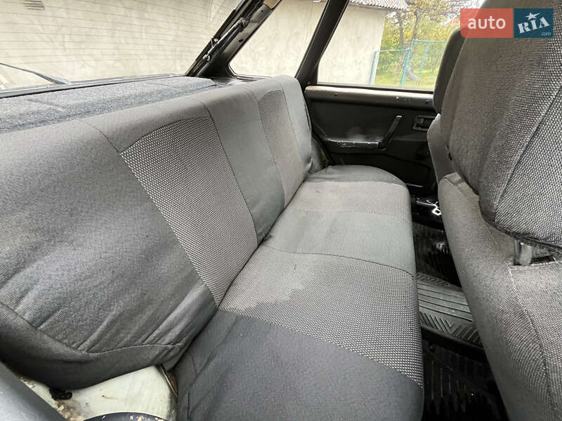 Хэтчбек ВАЗ / Lada 2109 1992 в Надворной фото 12 Хэтчбек ВАЗ / Lada 2109 1992 в Надворной
