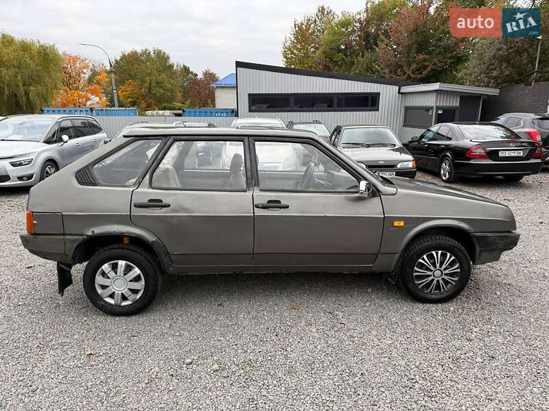 Хэтчбек ВАЗ / Lada 2109 1990 в Хмельницком