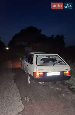 Хетчбек ВАЗ 2109 1996 в  фото 4 Хетчбек ВАЗ 2109 1996 в