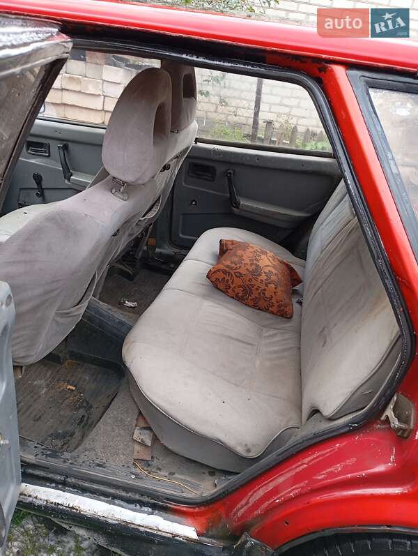 Хэтчбек ВАЗ / Lada 2109 1992 в Помошной