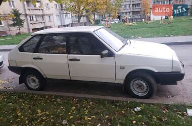 Хэтчбек ВАЗ 2109 1998 в 