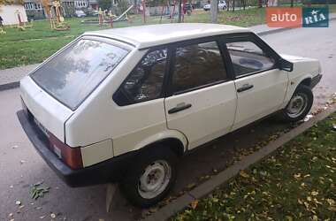 Хэтчбек ВАЗ 2109 1998 в 