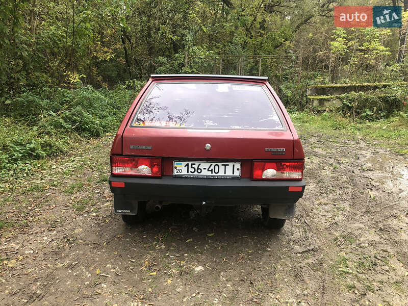 Хэтчбек ВАЗ / Lada 2109 1993 в Тернополе фото 4 Хэтчбек ВАЗ / Lada 2109 1993 в Тернополе
