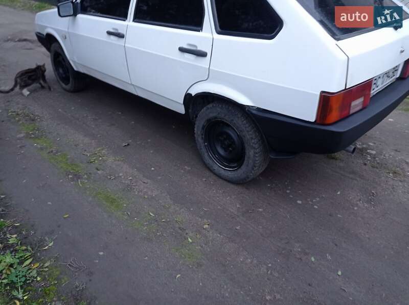 Хетчбек ВАЗ / Lada 2109 1993 в Глинянах фото 5 Хетчбек ВАЗ / Lada 2109 1993 в Глинянах