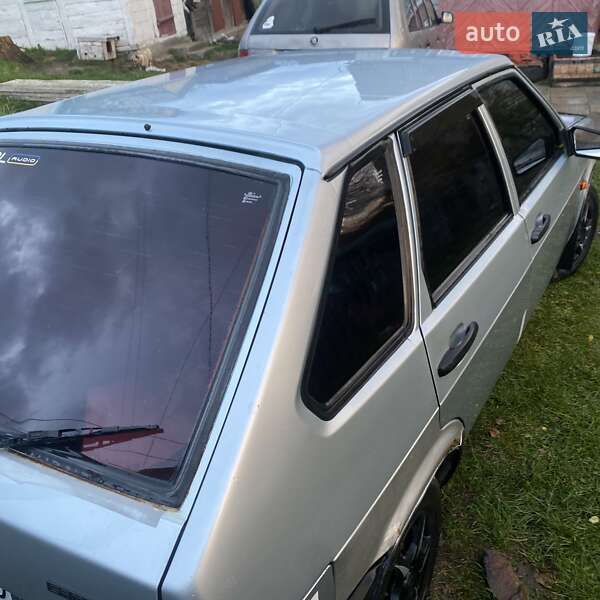 Хэтчбек ВАЗ / Lada 2109 1998 в Житомире фото 6 Хэтчбек ВАЗ / Lada 2109 1998 в Житомире