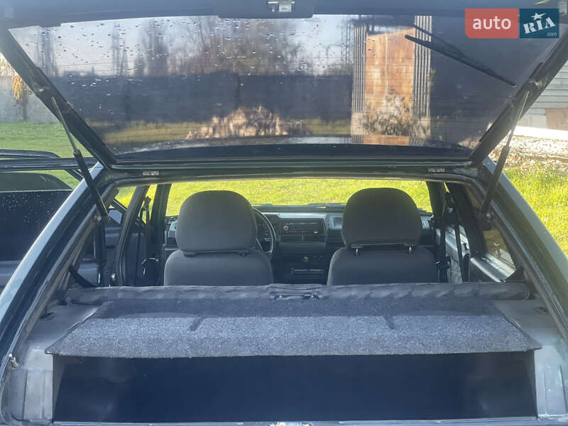 Хэтчбек ВАЗ / Lada 2109 2002 в Львове