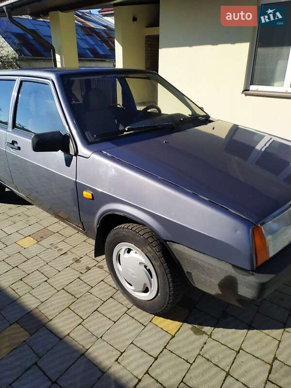 Хэтчбек ВАЗ / Lada 2109 2010 в Львове фото 9 Хэтчбек ВАЗ / Lada 2109 2010 в Львове