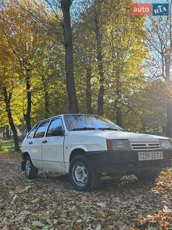 Хэтчбек ВАЗ / Lada 2109 1993 в Зборове фото 11 Хэтчбек ВАЗ / Lada 2109 1993 в Зборове