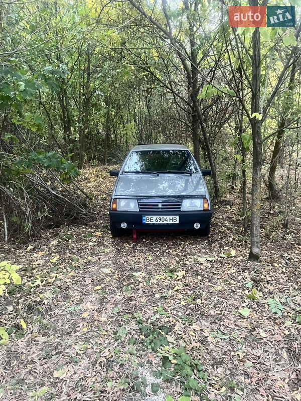 Хэтчбек ВАЗ / Lada 2109 2008 в Николаеве фото 3 Хэтчбек ВАЗ / Lada 2109 2008 в Николаеве