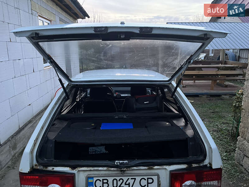 Хэтчбек ВАЗ / Lada 2109 1992 в Бахмаче