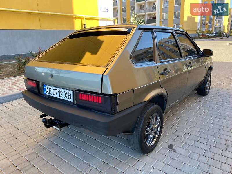 Хетчбек ВАЗ / Lada 2109 2001 в Одесі фото 6 Хетчбек ВАЗ / Lada 2109 2001 в Одесі