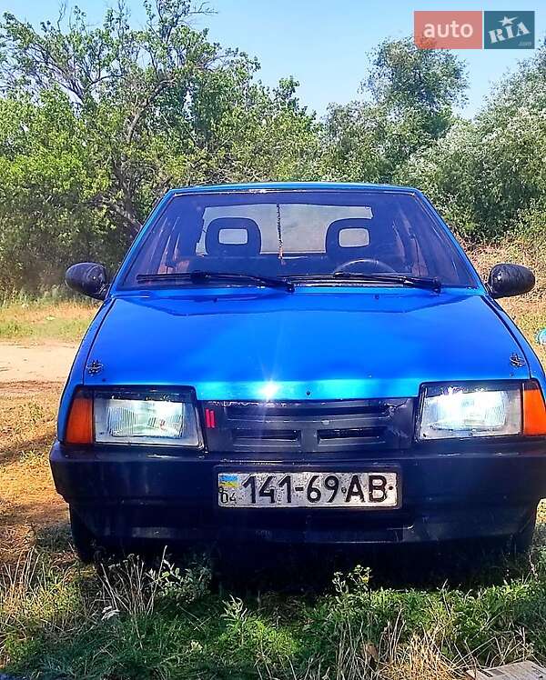 Хэтчбек ВАЗ / Lada 2109 2000 в Бобринце
