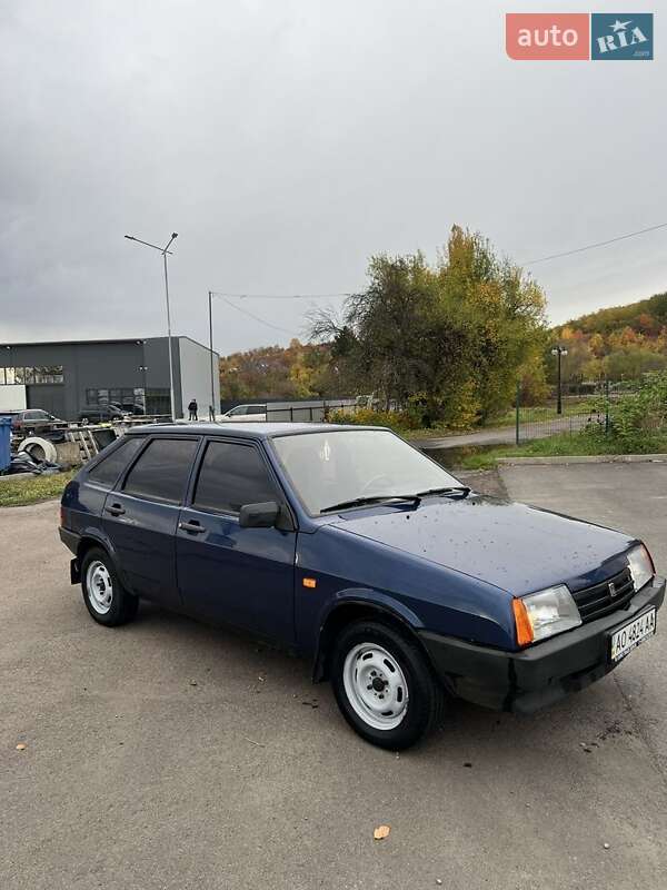 Хетчбек ВАЗ / Lada 2109 2004 в Мукачевому