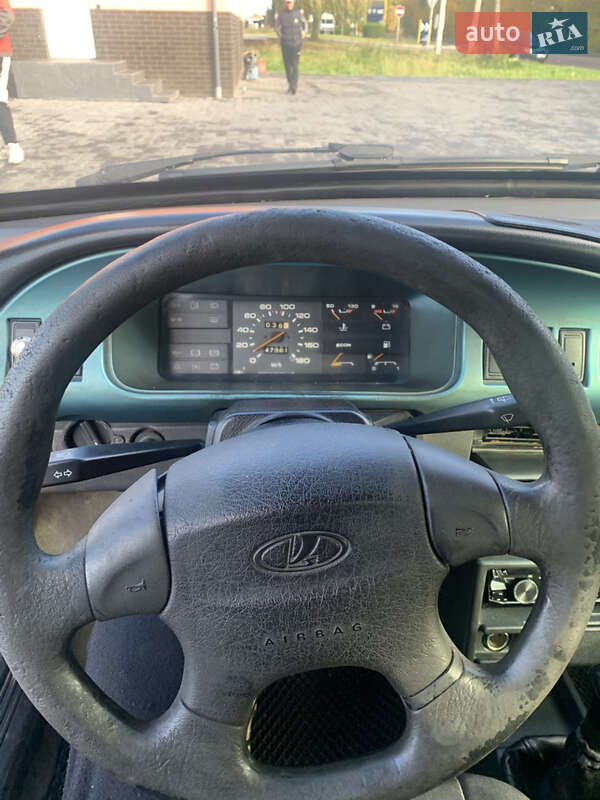 Хэтчбек ВАЗ / Lada 2109 1998 в Комарному