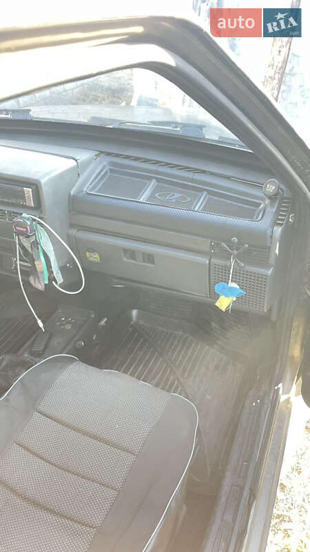Хетчбек ВАЗ / Lada 2109 2000 в Зміїві фото 17 Хетчбек ВАЗ / Lada 2109 2000 в Зміїві