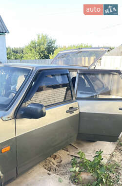 Хетчбек ВАЗ 2109 2000 в Зміїві