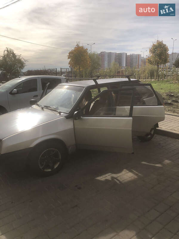 Хэтчбек ВАЗ / Lada 2109 1988 в Одессе фото 8 Хэтчбек ВАЗ / Lada 2109 1988 в Одессе