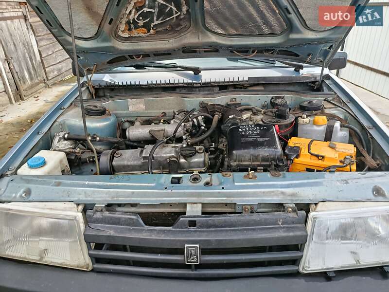 Хэтчбек ВАЗ / Lada 2109 2003 в Кролевце