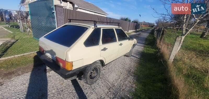 Хэтчбек ВАЗ / Lada 2109 1989 в Ивано-Франковске фото 7 Хэтчбек ВАЗ / Lada 2109 1989 в Ивано-Франковске