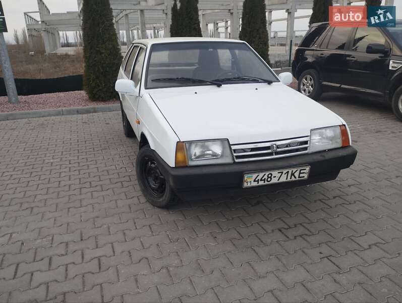 Хэтчбек ВАЗ / Lada 2109 1990 в Киеве фото 9 Хэтчбек ВАЗ / Lada 2109 1990 в Киеве
