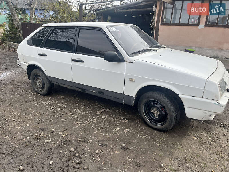 Хетчбек ВАЗ / Lada 2109 1990 в Галичі