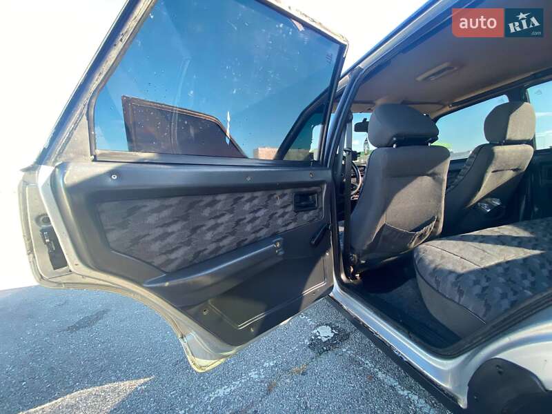 Хетчбек ВАЗ / Lada 2109 2001 в Запоріжжі фото 18 Хетчбек ВАЗ / Lada 2109 2001 в Запоріжжі