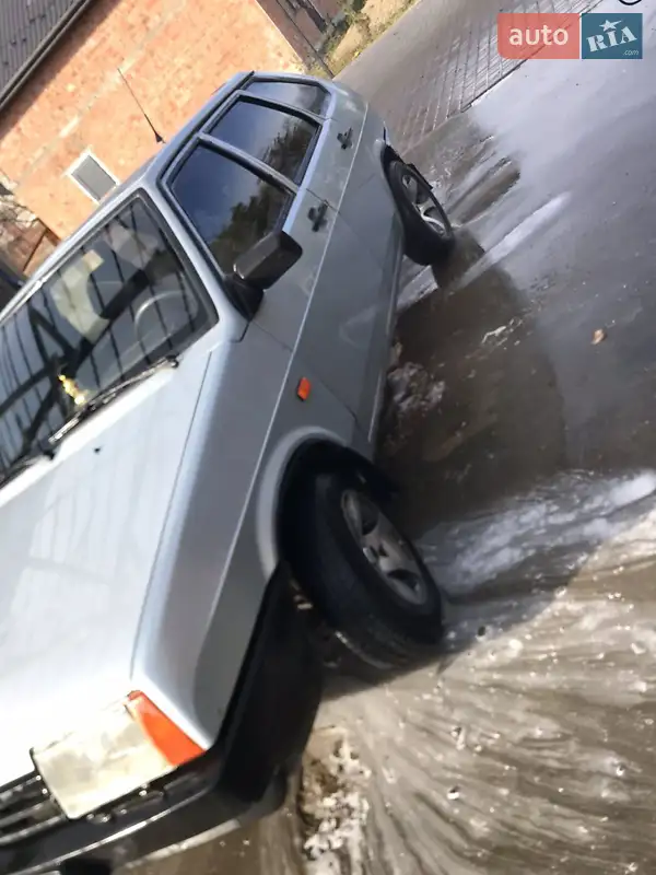 ВАЗ / Lada 2109