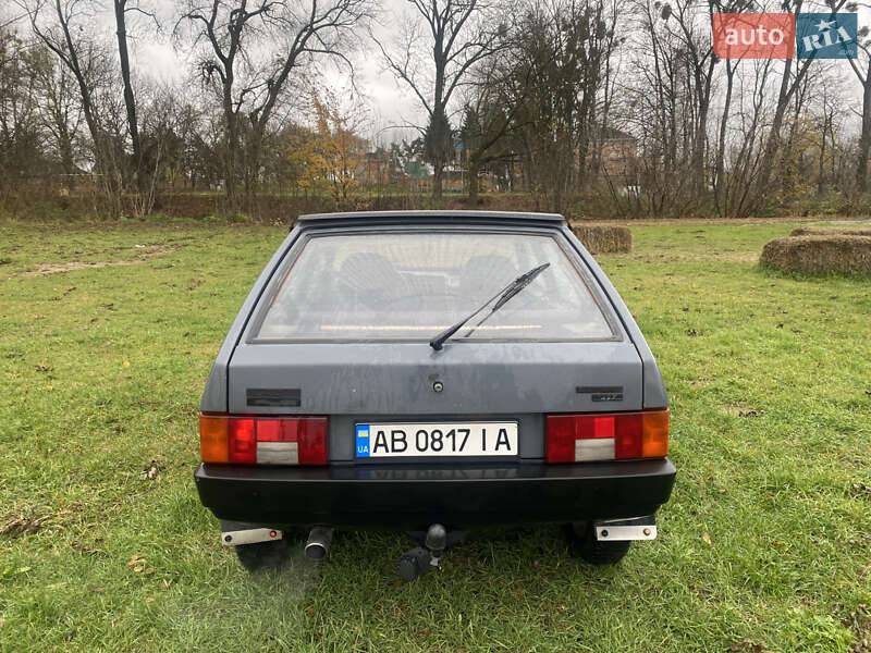 Хэтчбек ВАЗ / Lada 2109 2002 в Калиновке фото 2 Хэтчбек ВАЗ / Lada 2109 2002 в Калиновке