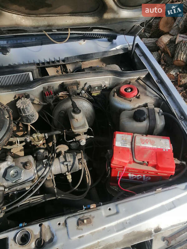 Хетчбек ВАЗ / Lada 2109 2003 в Харкові