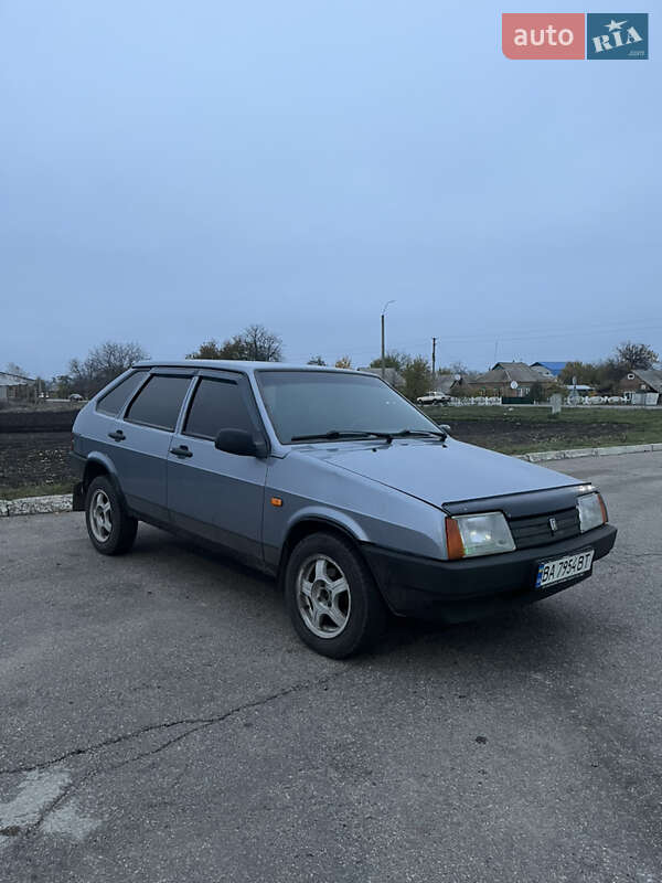 Хэтчбек ВАЗ / Lada 2109 2008 в Малой Виске