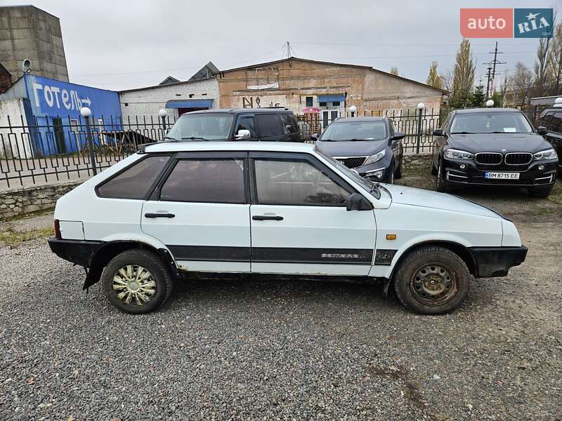 Хэтчбек ВАЗ / Lada 2109 1991 в Шостке фото 10 Хэтчбек ВАЗ / Lada 2109 1991 в Шостке