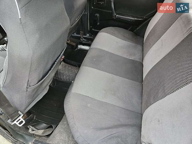Хэтчбек ВАЗ / Lada 2109 1991 в Шостке фото 11 Хэтчбек ВАЗ / Lada 2109 1991 в Шостке
