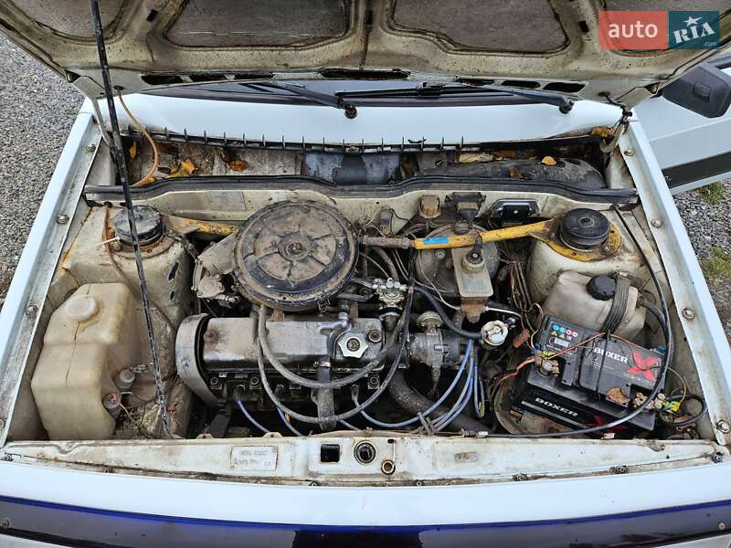 Хэтчбек ВАЗ / Lada 2109 1991 в Шостке фото 15 Хэтчбек ВАЗ / Lada 2109 1991 в Шостке