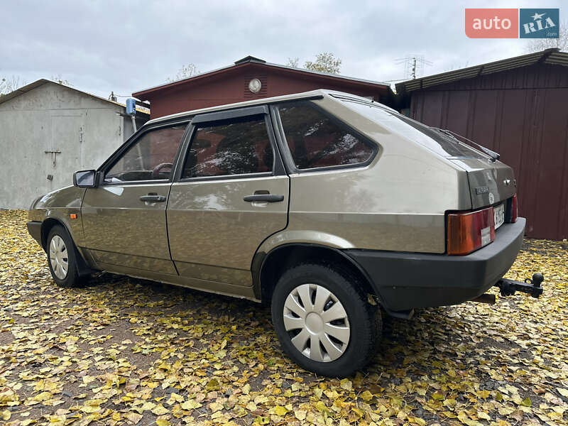 Хетчбек ВАЗ / Lada 2109 2001 в Рівному фото 19 Хетчбек ВАЗ / Lada 2109 2001 в Рівному