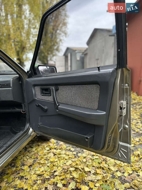 Хетчбек ВАЗ / Lada 2109 2001 в Рівному фото 25 Хетчбек ВАЗ / Lada 2109 2001 в Рівному