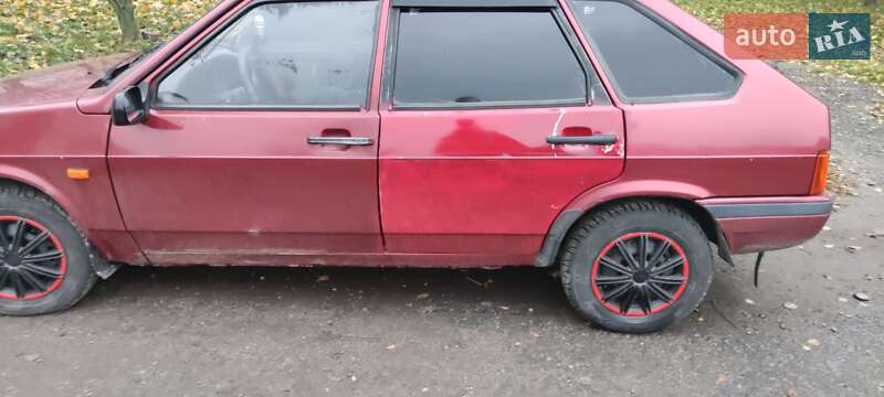 Хэтчбек ВАЗ / Lada 2109 1998 в Белой Церкви фото 3 Хэтчбек ВАЗ / Lada 2109 1998 в Белой Церкви