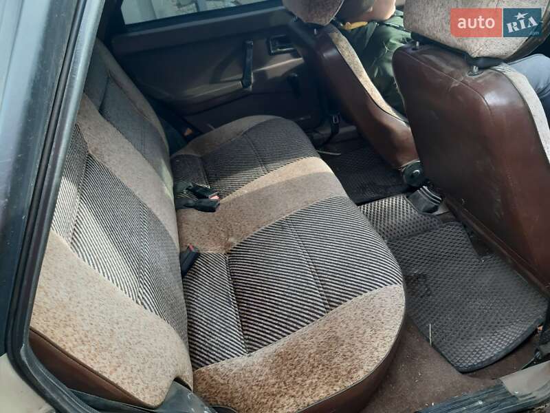 Хэтчбек ВАЗ / Lada 2109 1987 в Харькове фото 7 Хэтчбек ВАЗ / Lada 2109 1987 в Харькове