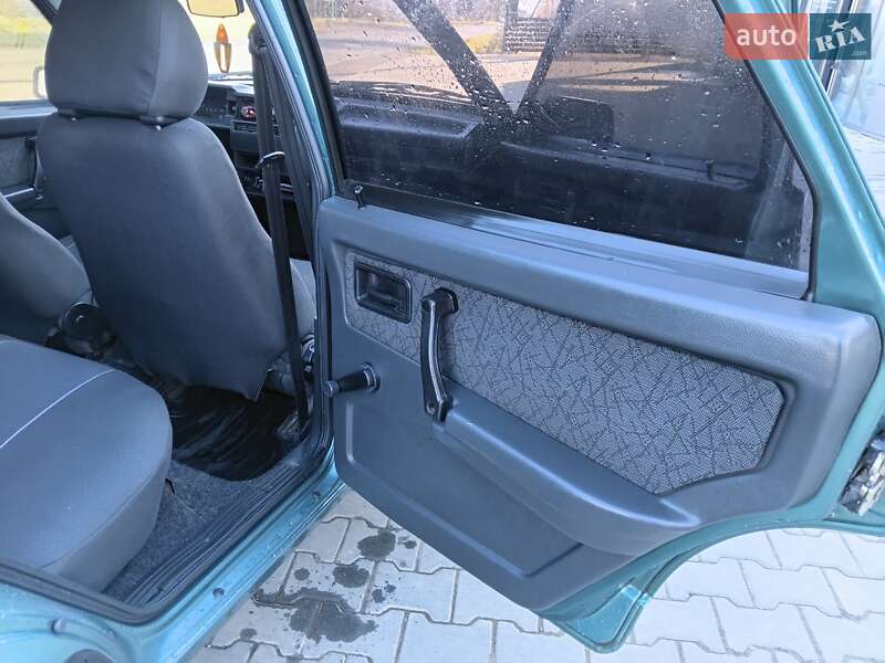 Хэтчбек ВАЗ / Lada 2109 2007 в Сваляве фото 4 Хэтчбек ВАЗ / Lada 2109 2007 в Сваляве