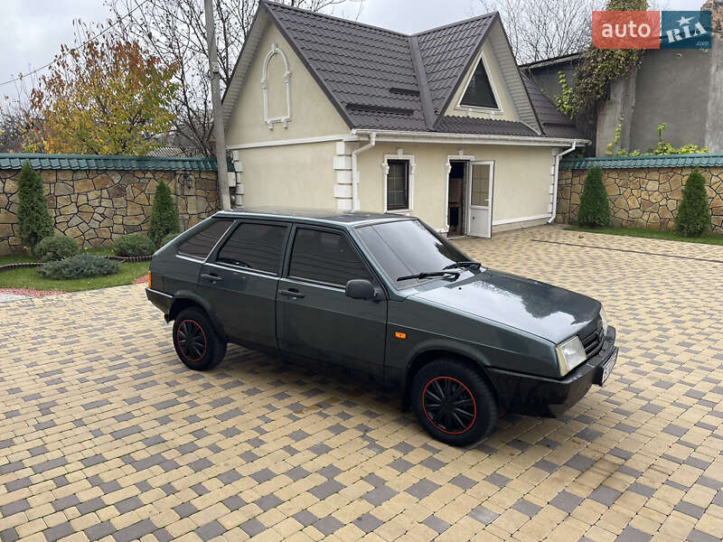 Хэтчбек ВАЗ / Lada 2109 2005 в Могилев-Подольске фото 20 Хэтчбек ВАЗ / Lada 2109 2005 в Могилев-Подольске