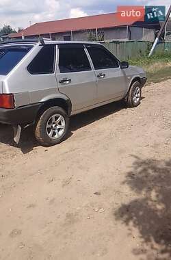 Хэтчбек ВАЗ 2109 2001 в Белгороде-Днестровском