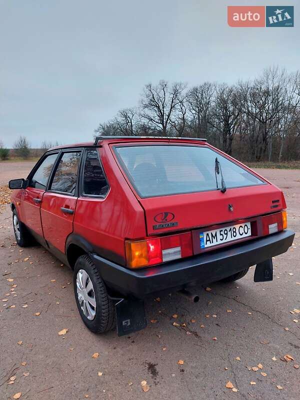 Хэтчбек ВАЗ / Lada 2109 1995 в Тростянце фото 4 Хэтчбек ВАЗ / Lada 2109 1995 в Тростянце