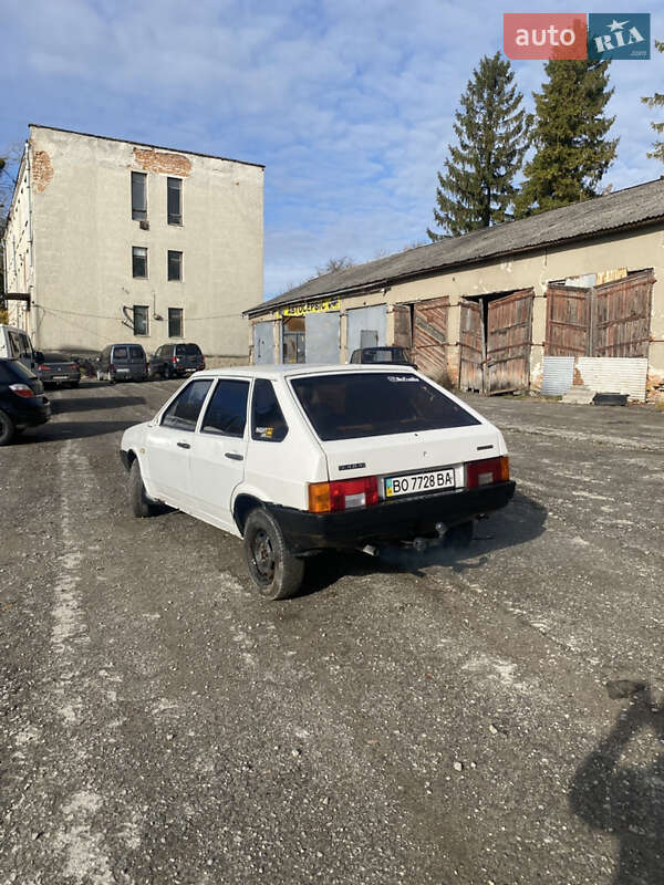 Хетчбек ВАЗ / Lada 2109 2001 в Збаражі фото 4 Хетчбек ВАЗ / Lada 2109 2001 в Збаражі