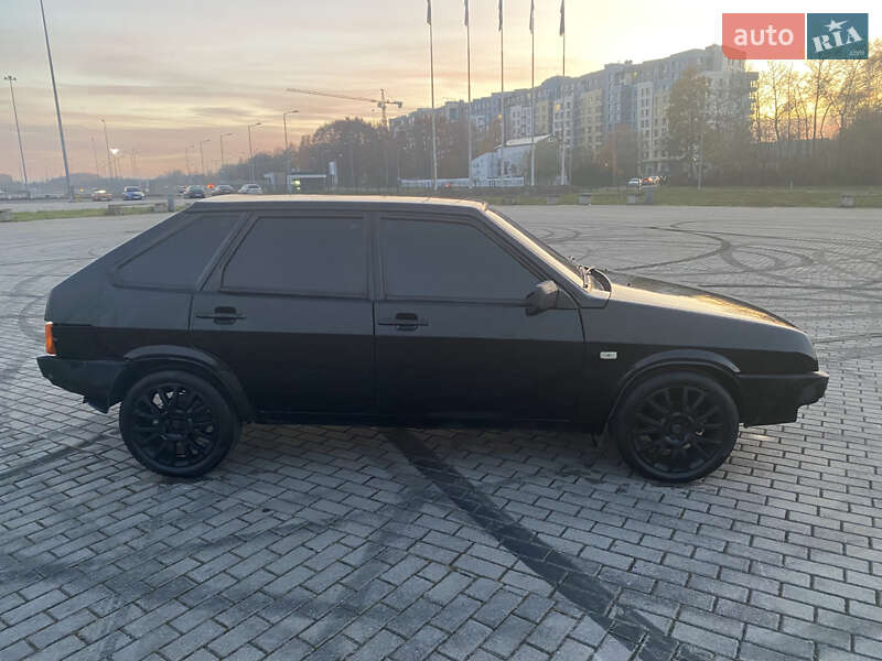 Хетчбек ВАЗ / Lada 2109 2003 в Львові фото 6 Хетчбек ВАЗ / Lada 2109 2003 в Львові