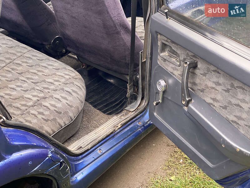 Хэтчбек ВАЗ / Lada 2109 2002 в Виннице