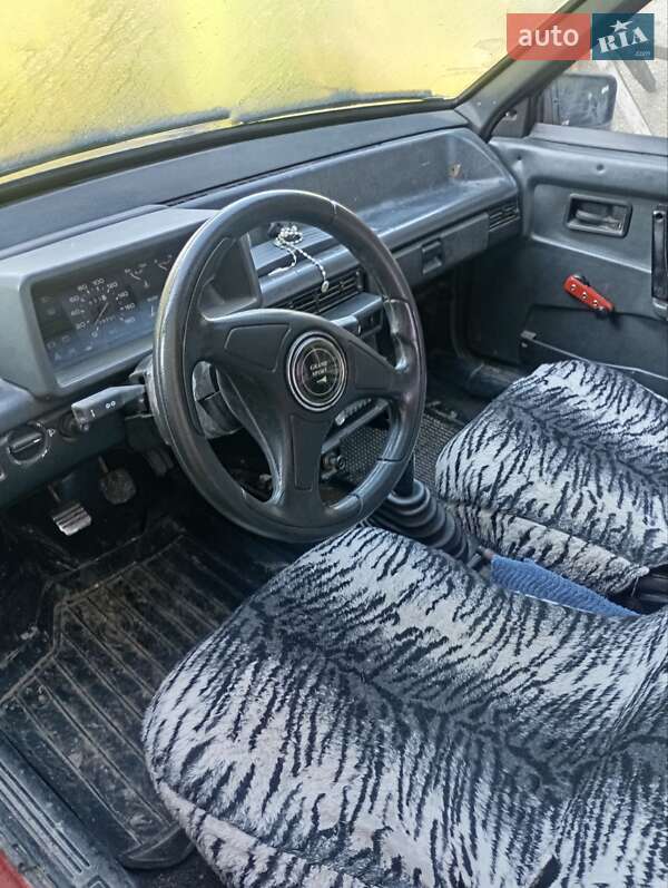 Хэтчбек ВАЗ / Lada 2109 1990 в Золочеве фото 5 Хэтчбек ВАЗ / Lada 2109 1990 в Золочеве