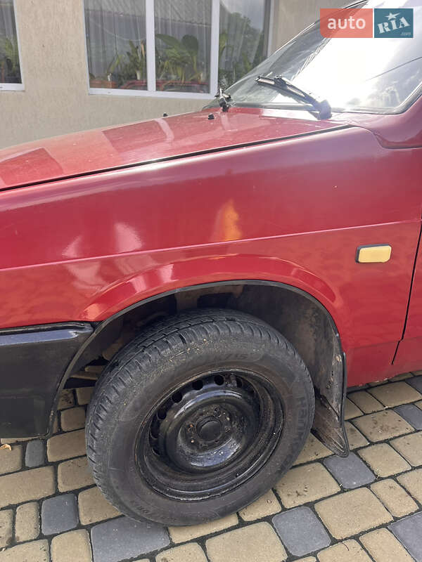 Хетчбек ВАЗ / Lada 2109 1990 в Буську фото 6 Хетчбек ВАЗ / Lada 2109 1990 в Буську