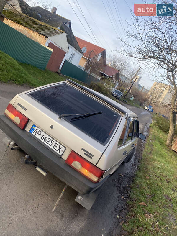 Хэтчбек ВАЗ / Lada 2109 1999 в Умани фото 3 Хэтчбек ВАЗ / Lada 2109 1999 в Умани
