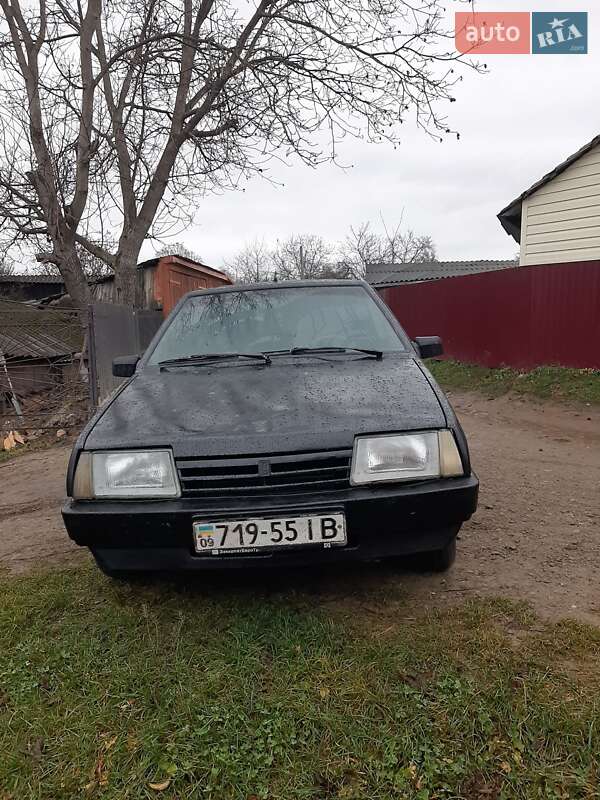 Хэтчбек ВАЗ / Lada 2109 1989 в Ивано-Франковске фото Хэтчбек ВАЗ / Lada 2109 1989 в Ивано-Франковске